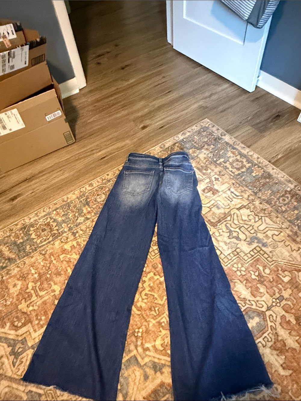 Risen Wide Leg High-Rise Women’s Jeans in Dark Blue size 7/28 - Picture 3 of 3